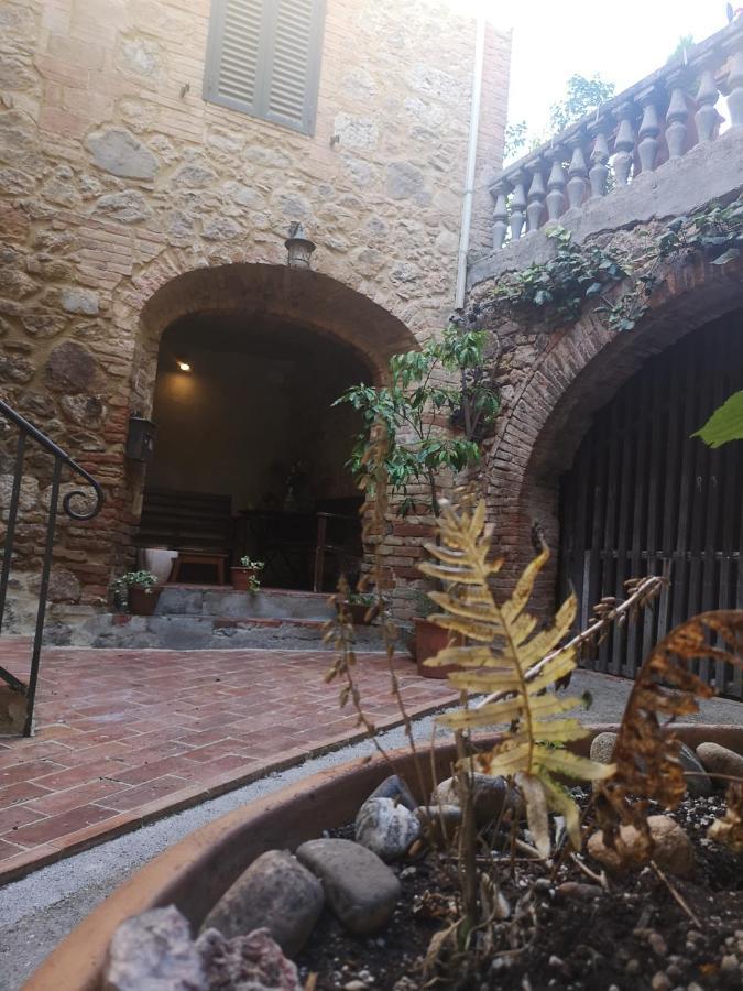Antico Borgo Di Torri Bed & Breakfast Sovicille Eksteriør bilde