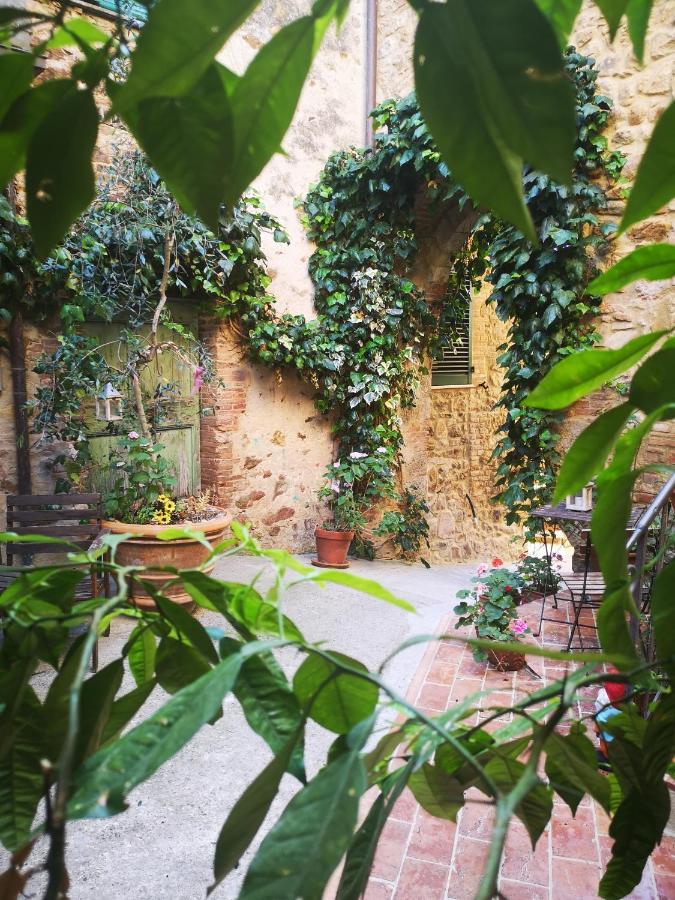 Antico Borgo Di Torri Bed & Breakfast Sovicille Eksteriør bilde