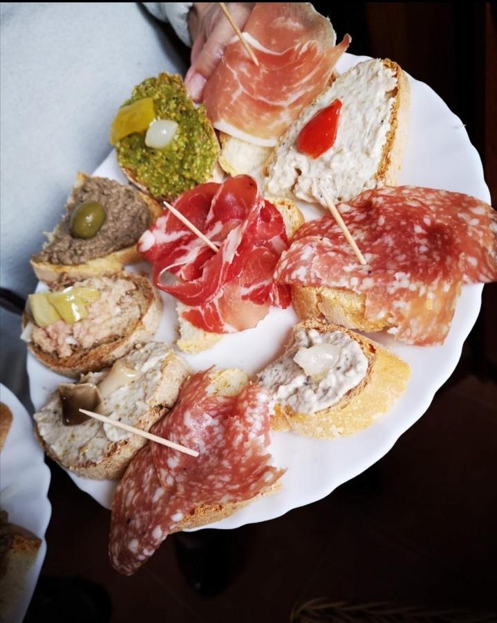 Antico Borgo Di Torri Bed & Breakfast Sovicille Eksteriør bilde