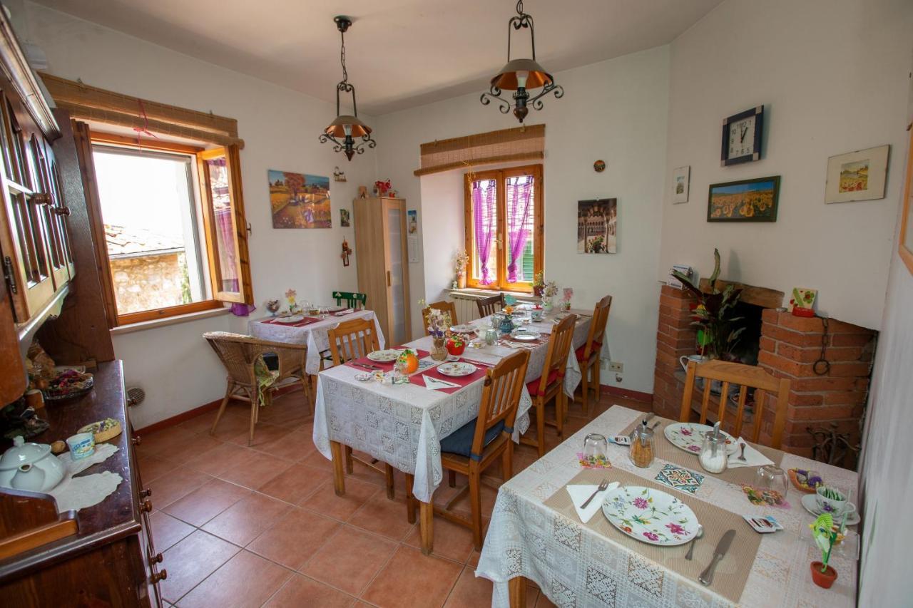 Antico Borgo Di Torri Bed & Breakfast Sovicille Eksteriør bilde