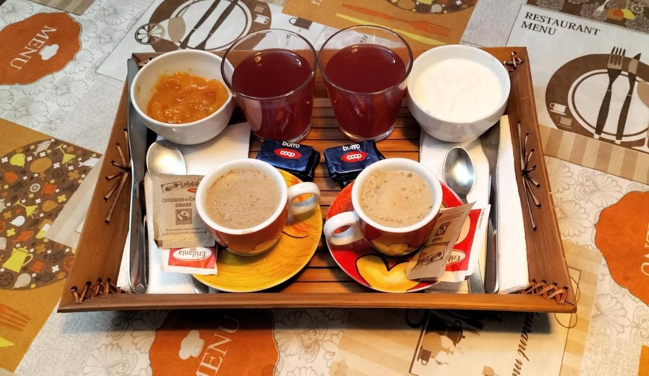 Antico Borgo Di Torri Bed & Breakfast Sovicille Eksteriør bilde
