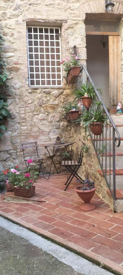 Antico Borgo Di Torri Bed & Breakfast Sovicille Eksteriør bilde